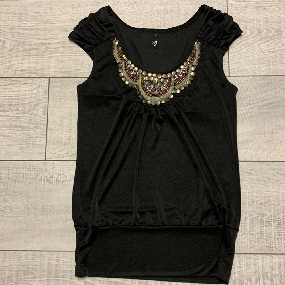 ing black shirt